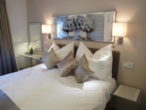 Lake View Apartment - Housity