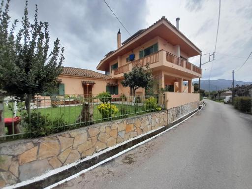 The Lake House'' -Trichonida Lake - Housity
