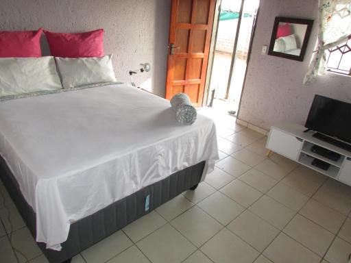 Next to Dinokeng in Hammanskraal Private property - Housity