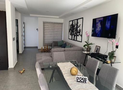 Private room 15 mins away of Sabana - Housity