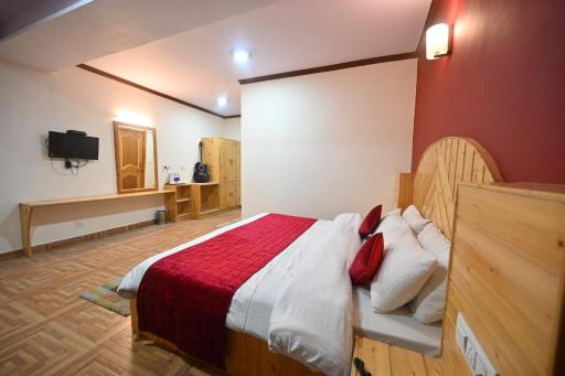 Krishana Valley view Stay - A Pure Veg Cottage Manali - Housity