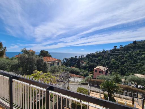 Denny's House by PortofinoVacanze - Housity