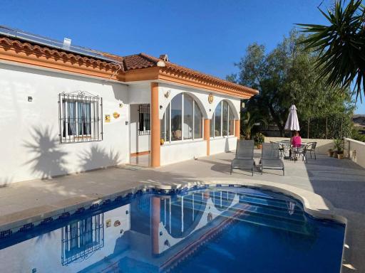Veronica Villa - Housity