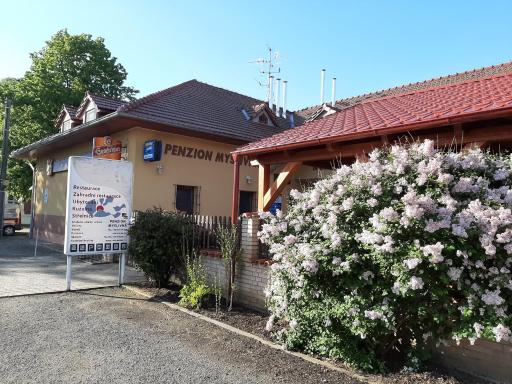 Penzion Myslivna - Housity