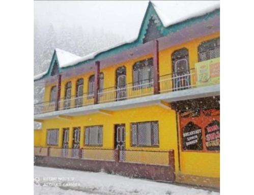Mini Swiss, Harshil - Housity