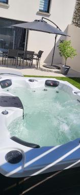 Le Béluga spa Nantes Bouguenais Aéroport - Housity