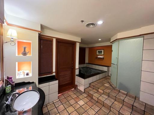 Private Seaview Apartment, Port Dickson - Housity