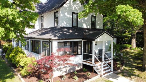 Downtown Lake Geneva Home! Walk 2 Everything! - Housity