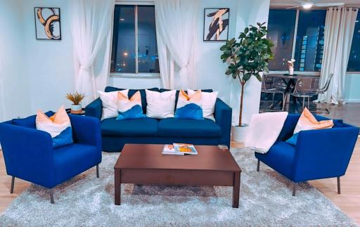 Highrise luxury two bedroom condo in Downtown Atlanta within minutes!! - Housity