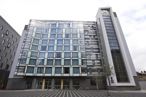 Holiday Inn Express Manchester City Centre Arena, an IHG Hotel - Housity