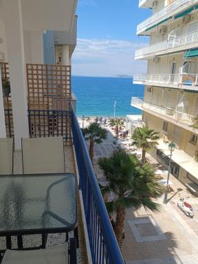 Seaside Family Apartment Loutraki - Housity