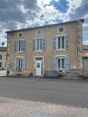 Chez Sarah - LA PIVOINE - Housity