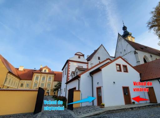 Apartmány Pod Věží Borovany - Housity