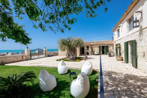 Poggio Leano Boutique Hotel - Housity
