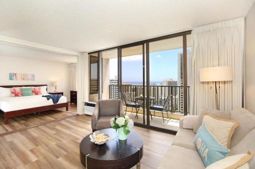 Waikiki Banyan #2608-T2 - Housity