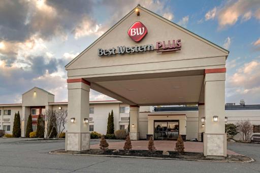 Best Western Plus Augusta Civic Center Inn - Housity