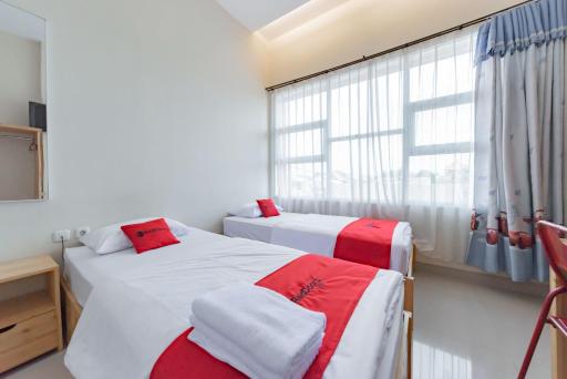 RedDoorz Syariah near DPRD Kabupaten Subang - Housity