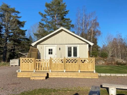 Nice holiday house close to lake in Ödeshög, Gränna - Housity