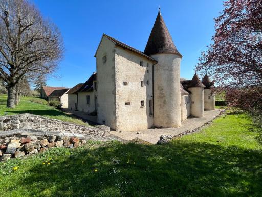 Magnifique Manoir du XVème siècle - Housity