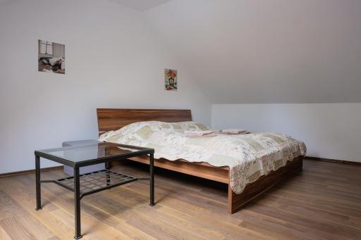 Apartments in the historic part of Znojmo - Housity