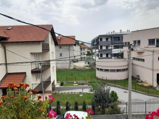 Saray House - Housity