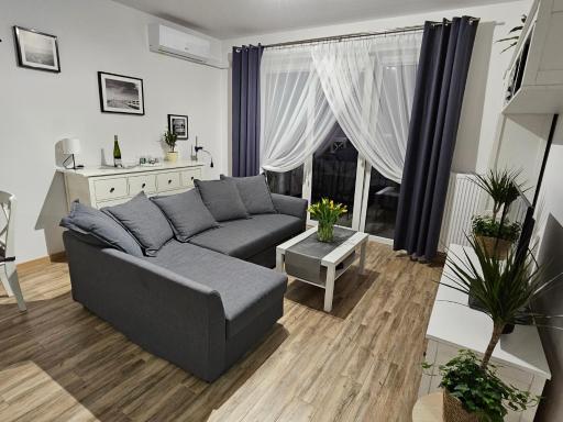 Słoneczny Apartament Warka - Housity