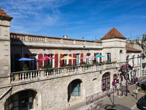 Hotel Des Artistes - Hizvo