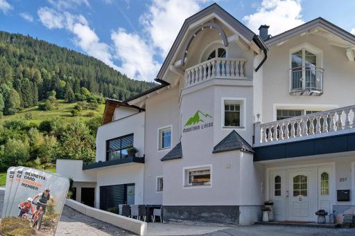 Ski-to-door Mountain Living Ski-in & Ski out Silvretta Sommer Card Including - Housity