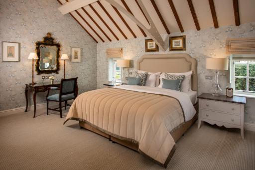 Foxhills Club & Resort - Housity