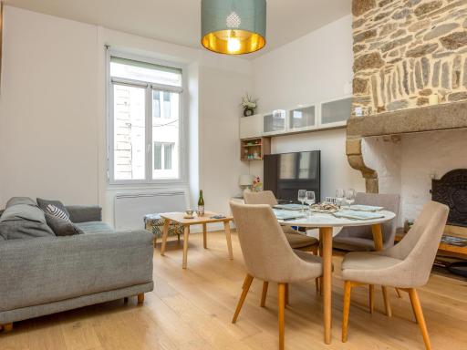 Apartment Le Clemenceau by Interhome - Housity