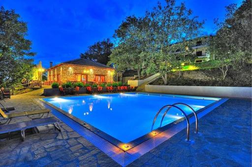 TSIGOURA VERDE RESORT - Housity