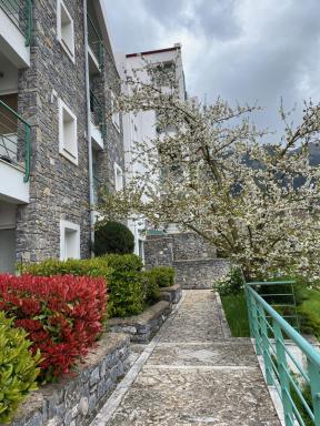 Kalavrita Luxurious Apartments - Housity