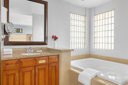 Marriott's Desert Springs Villas I - Housity