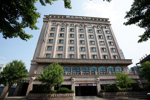 Aura Hotel - Housity