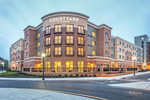 Courtyard by Marriott Glassboro Rowan University - Housity