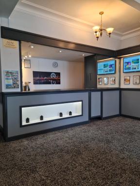 Regina Hotel - Housity