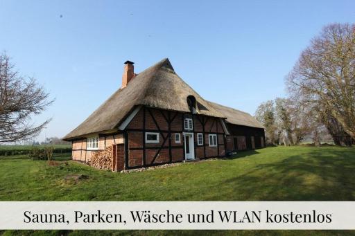 Reetdachkate am Feldrand mit grandiosem Weitblick - Housity