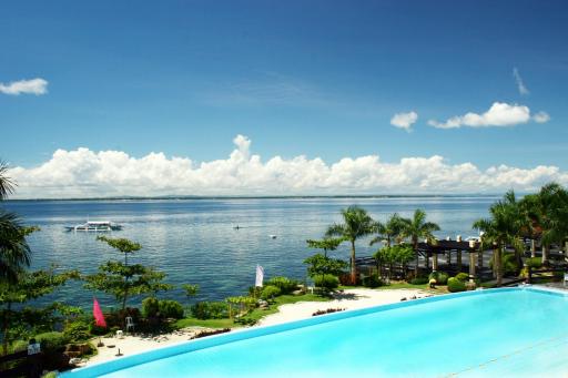 La Mirada Residence , Large 1 bedroom Condo, Beaches , 3 pools, Ocean views, fast WiFi, Netflix, Breakfast included - Housity