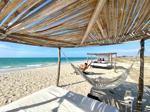 Aiwa Hotel - Housity