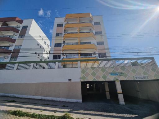 TH 3102 - Flat de 2 quartos com varanda - Housity