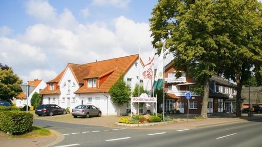 Land-gut-Hotel Rohdenburg - Housity