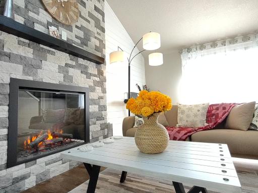 Cozy and Quiet Family Home in Park Setting Near PDX - Housity