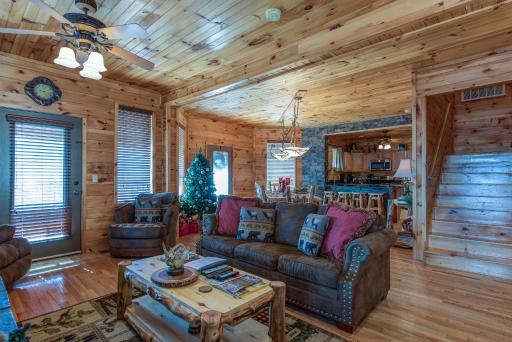 Starry Nights Lodge, 5 Bedrooms, Sleeps 18, Hot Tub, View, Gaming, Pets - Housity