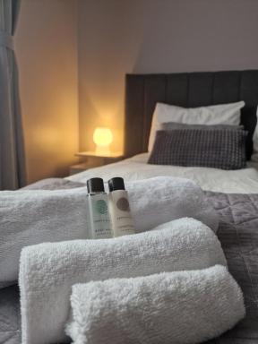 R&J Guesthouse Room - Housity