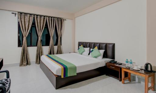 Treebo Trend Staying Center - Housity