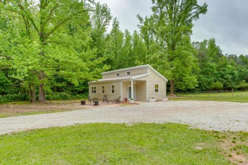 Cozy Mount Vernon Cabin Rental Near Fishing Lakes! - Housity