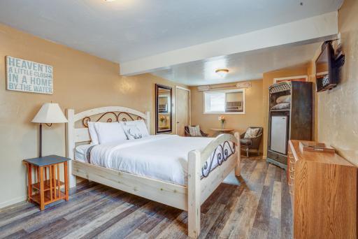 Lodge at Poncha Springs - Housity