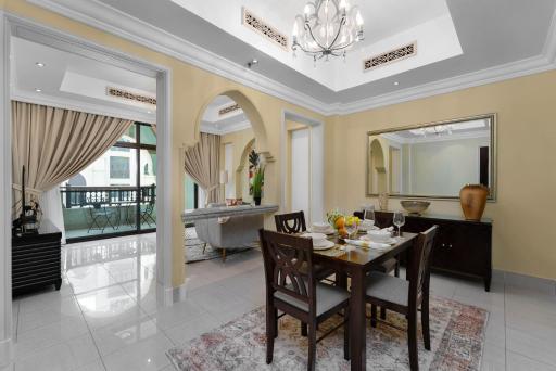 Maison Privee - Elite Apt Connected to Dubai Mall & Burj Khalifa - Housity