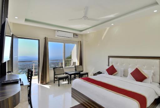 LA Riqueza Bliss Valley - Beautiful view of Mountains from Rooms - Housity