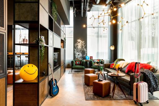 Moxy Glasgow SEC - Housity